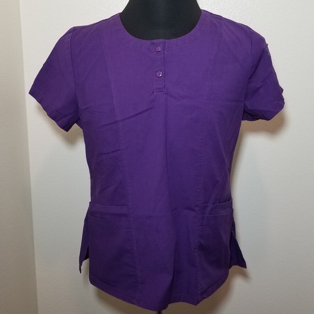 Crocs Purple Scrub Top Women's Size M Nurse Medical Apparel Buttons Logo Pockets